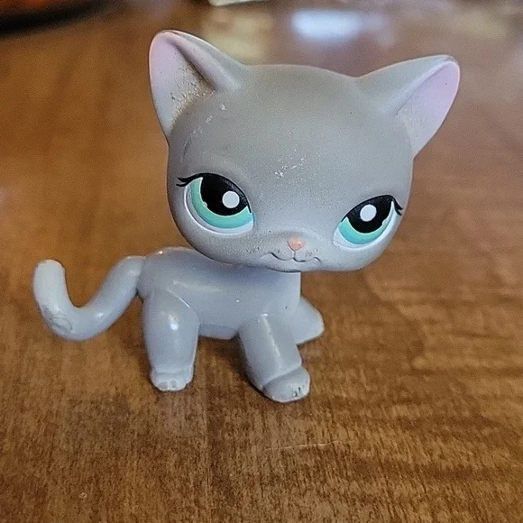 Hasbro | Toys | Littlest Pet Shop Grey 39 | Poshmark